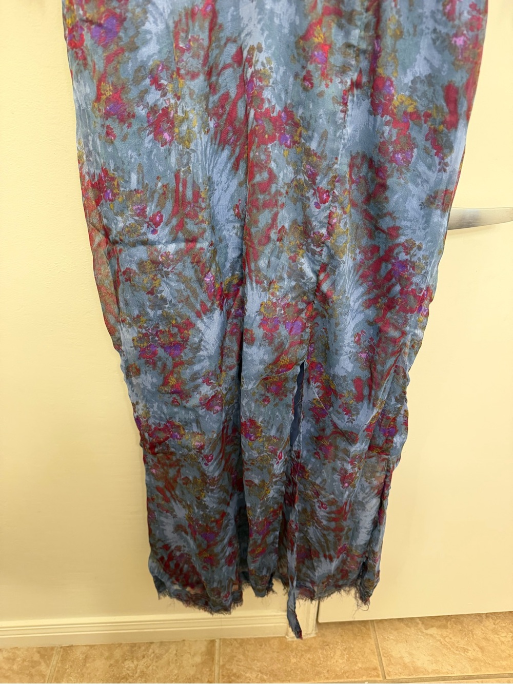 NWT Urban Outfitters Florence Chiffon Midi Dress Blue Purple Floral Size Large - Picture 4 of 12